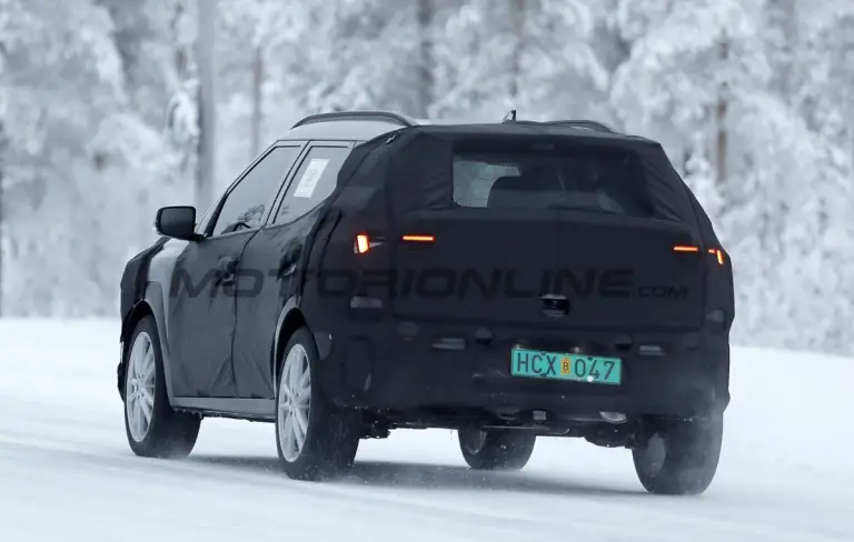 Hyundai Bayon 2027 - Foto spia 27-01-2026 - 12