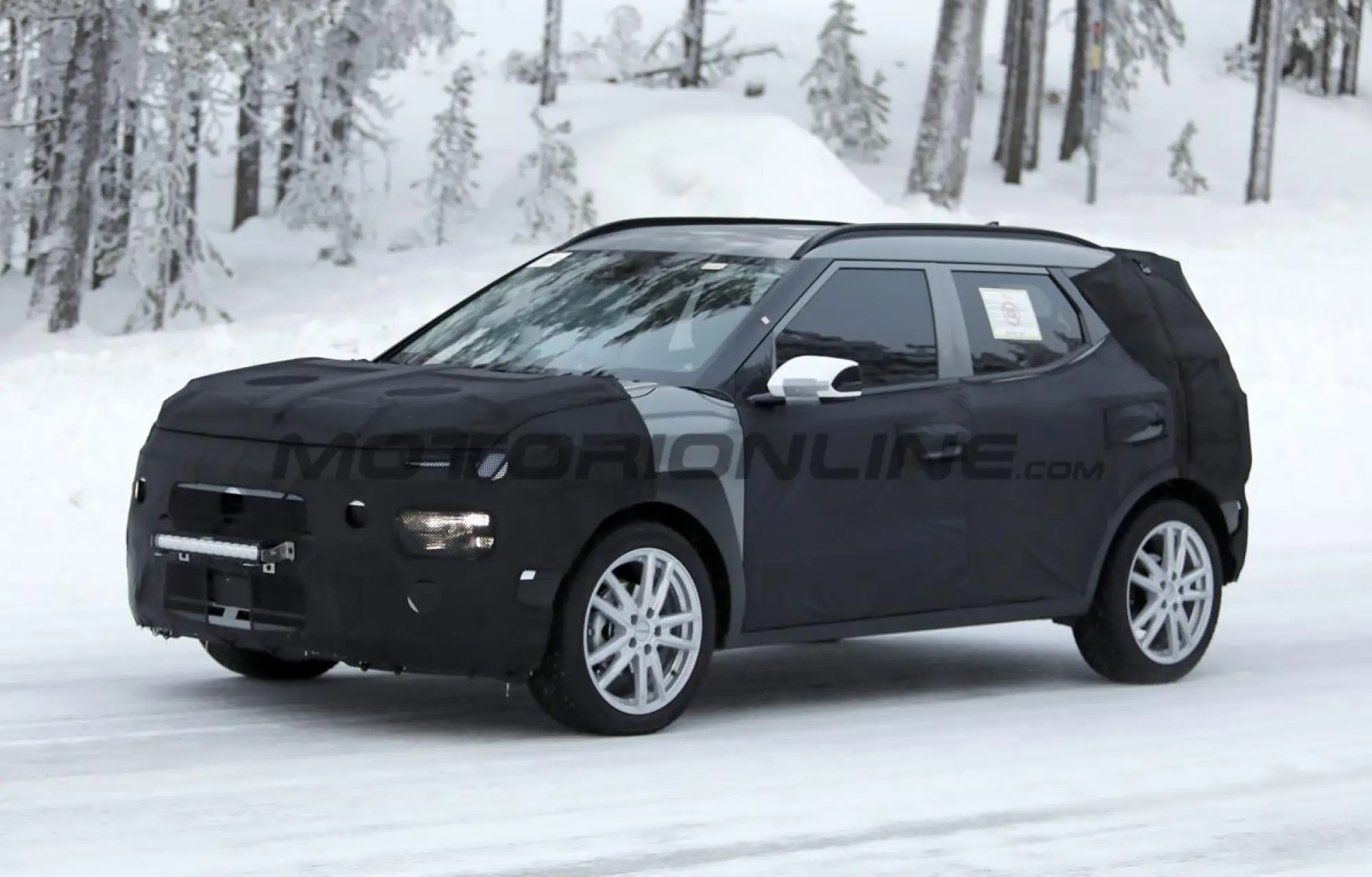 Hyundai Bayon 2027 - Foto spia 27-01-2026 - 6