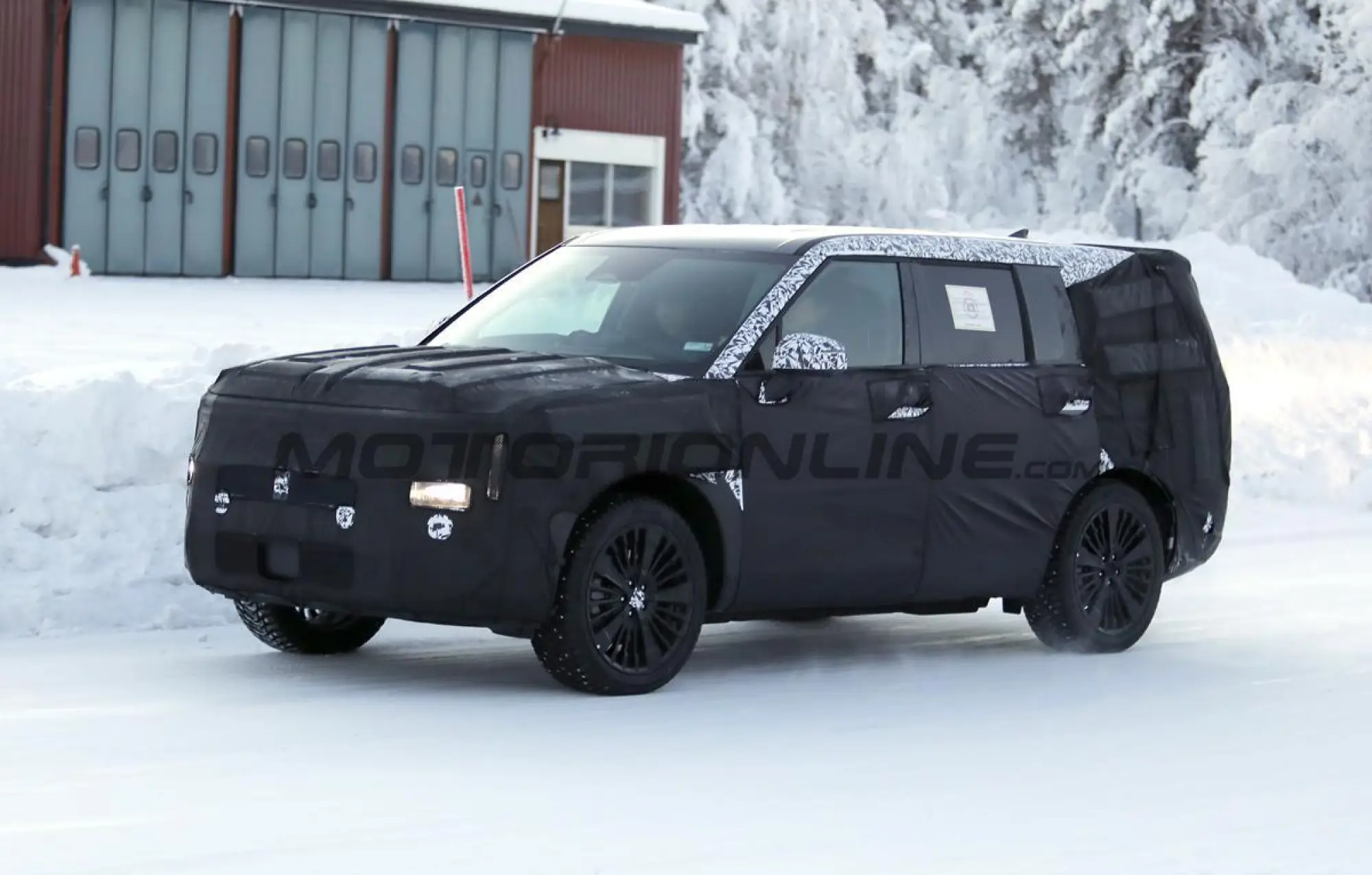 Hyundai Santa Fe 2027 - Foto spia 27-01-2026 - 8