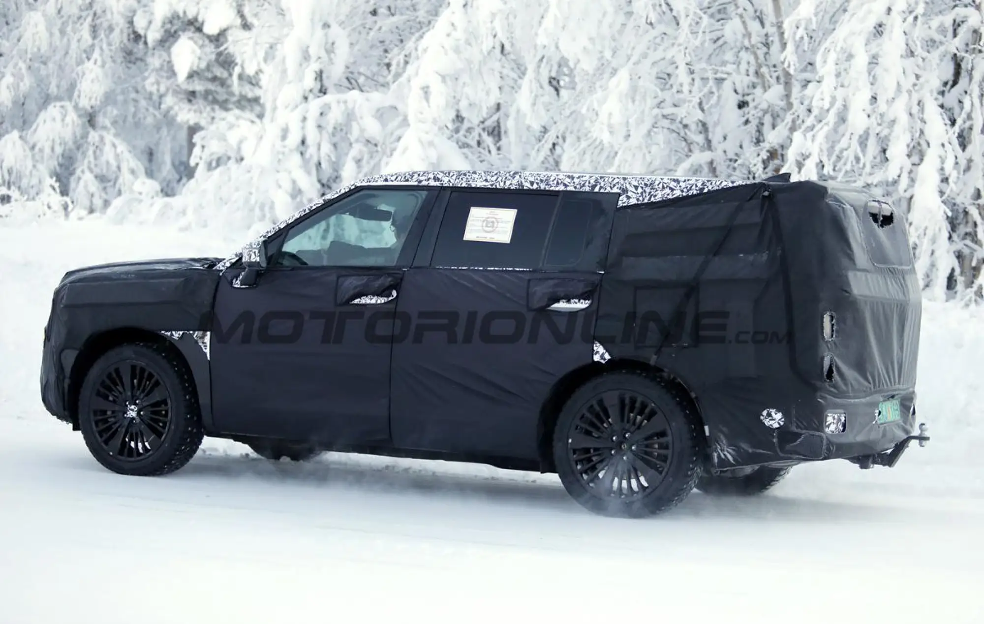 Hyundai Santa Fe 2027 - Foto spia 27-01-2026 - 7