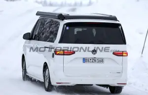 Volkswagen T7 Multivan 2027 - Foto spia 29-01-2026