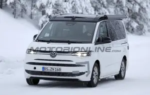 Volkswagen T7 Multivan 2027 - Foto spia 29-01-2026