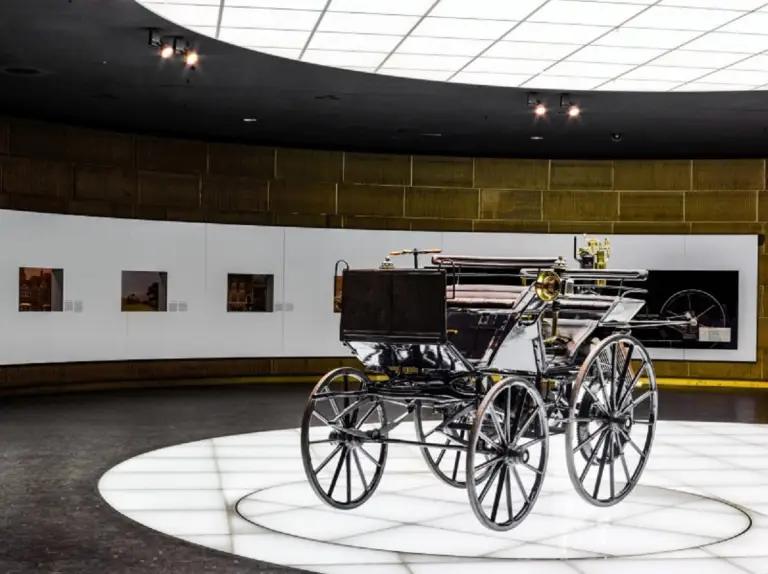 Mercedes-Benz compie 140 anni - 3