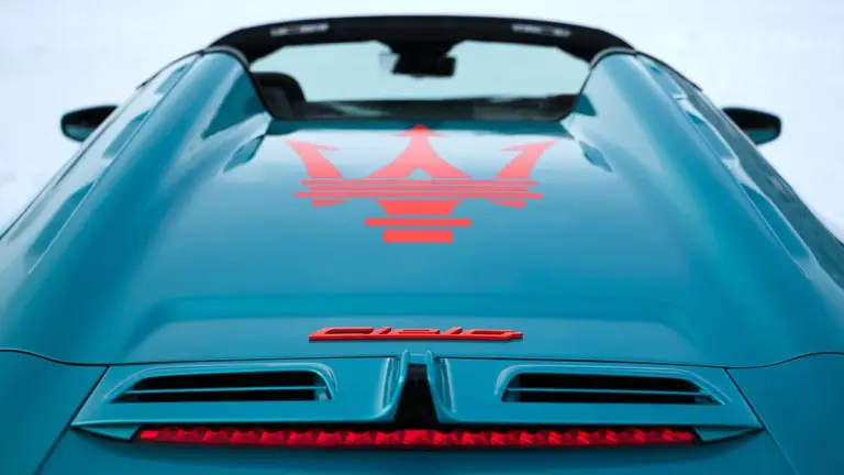 Maserati MCPURA Cielo Frozen Magma - 3