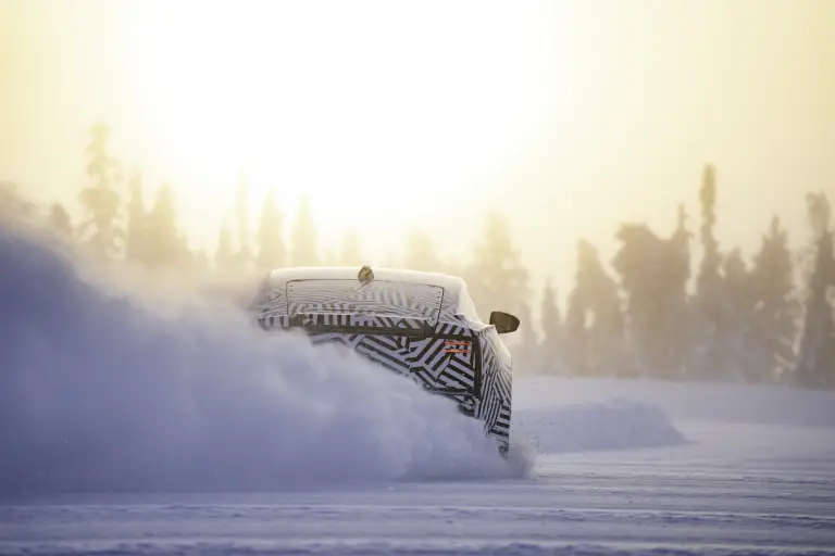 Jaguar GT elettrica - Test invernali - 1