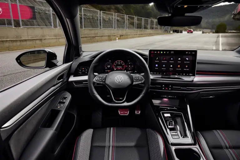 Volkswagen Golf GTI Editon 50 - Foto ufficiali - 17