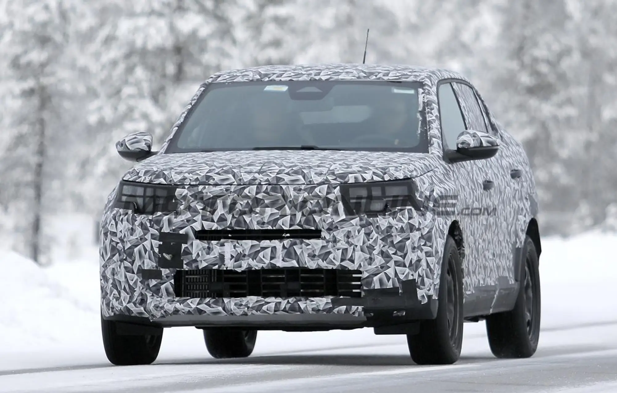 FIAT Grande Panda Fastback - Foto spia 04-02-2026 - 6