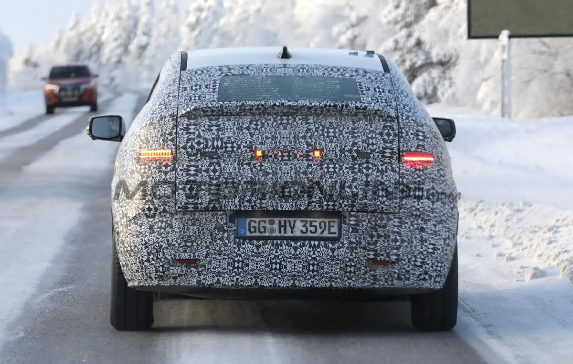 Hyundai Ioniq 3 - Foto spia 05-02-2026 - 14