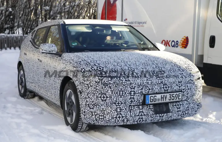 Hyundai Ioniq 3 - Foto spia 05-02-2026 - 16