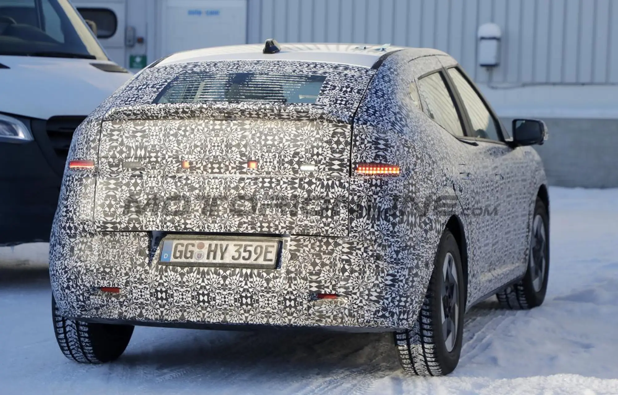 Hyundai Ioniq 3 - Foto spia 05-02-2026 - 13