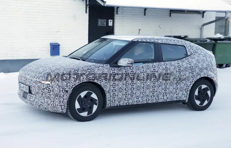 Hyundai Ioniq 3 - Foto spia 05-02-2026 - 25