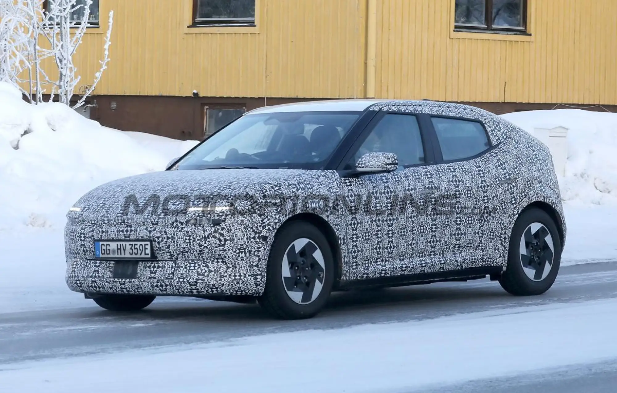 Hyundai Ioniq 3 - Foto spia 05-02-2026 - 1