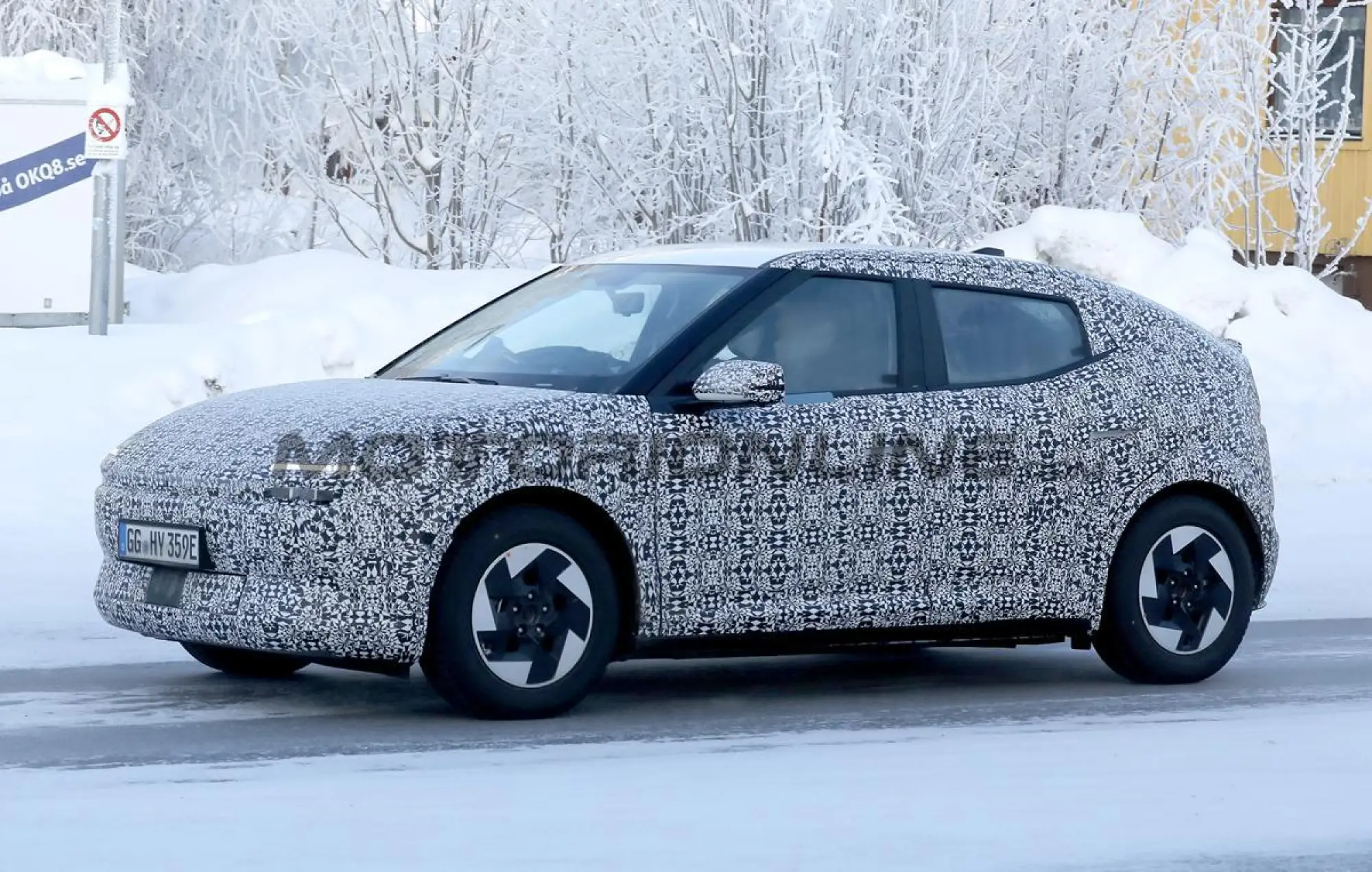 Hyundai Ioniq 3 - Foto spia 05-02-2026 - 6