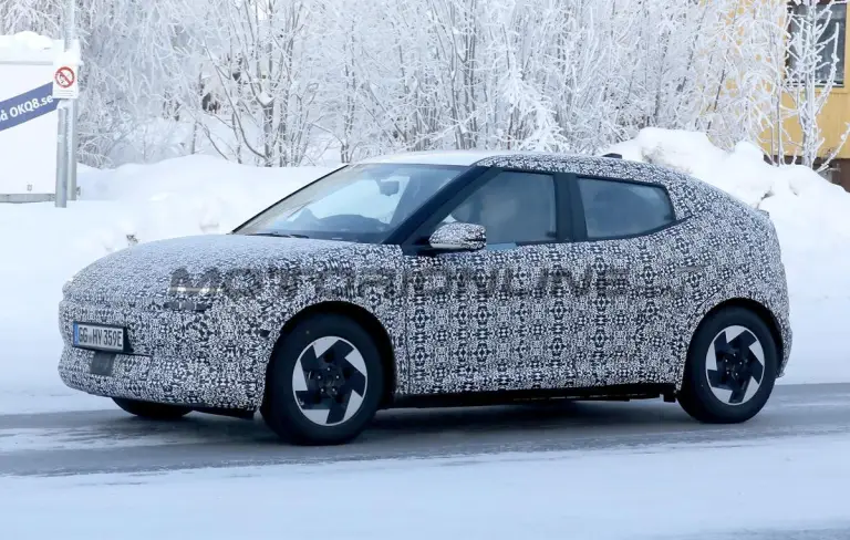 Hyundai Ioniq 3 - Foto spia 05-02-2026 - 6