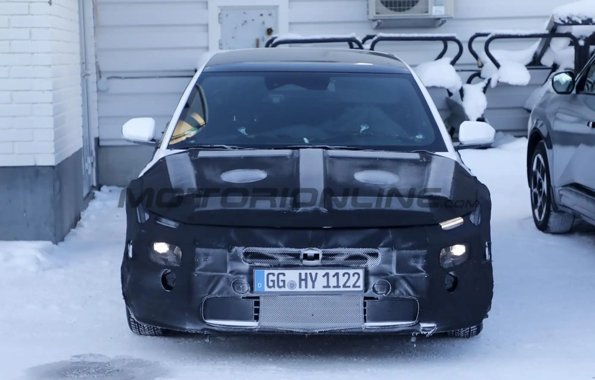 Hyundai Elantra 2027 - Foto spia 09-02-2026 - 7