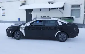 Hyundai Elantra 2027 - Foto spia 09-02-2026