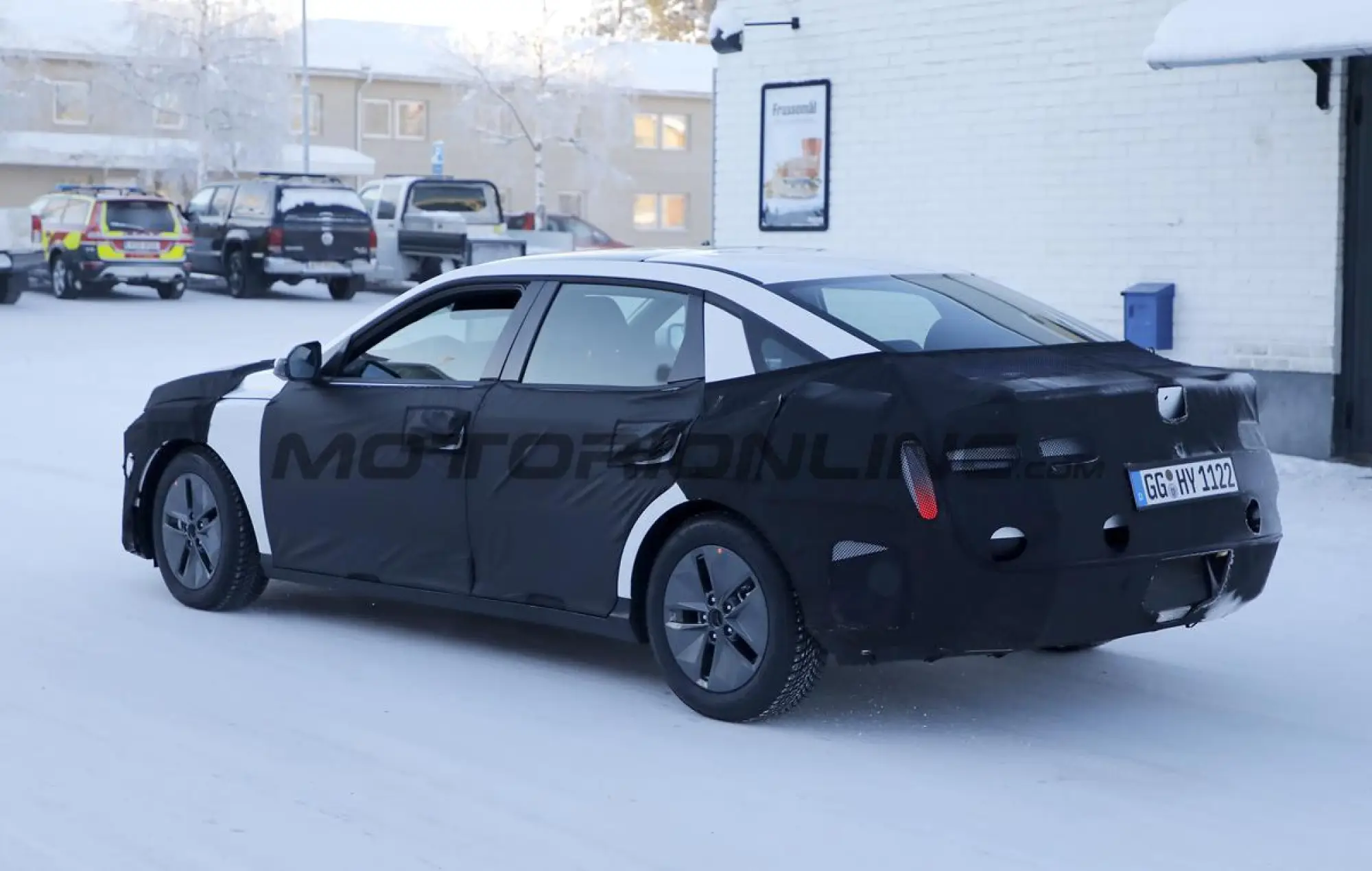 Hyundai Elantra 2027 - Foto spia 09-02-2026 - 5