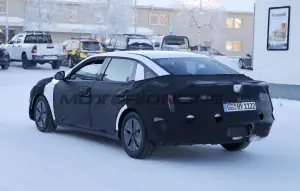 Hyundai Elantra 2027 - Foto spia 09-02-2026