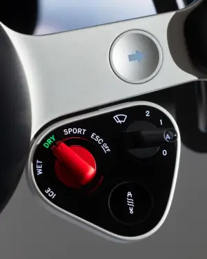 Ferrari Luce - Interni