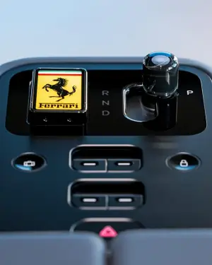 Ferrari Luce - Interni