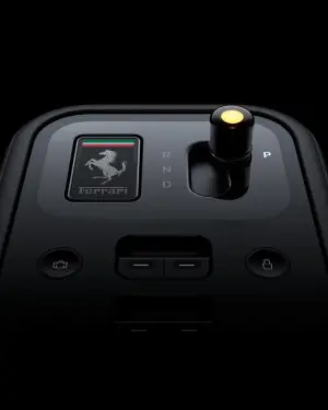 Ferrari Luce - Interni