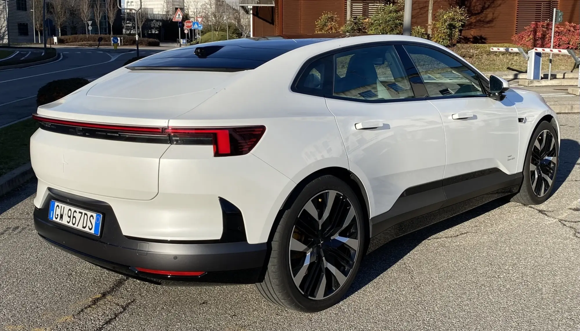 Polestar 4 2026 - Prova su strada - 4