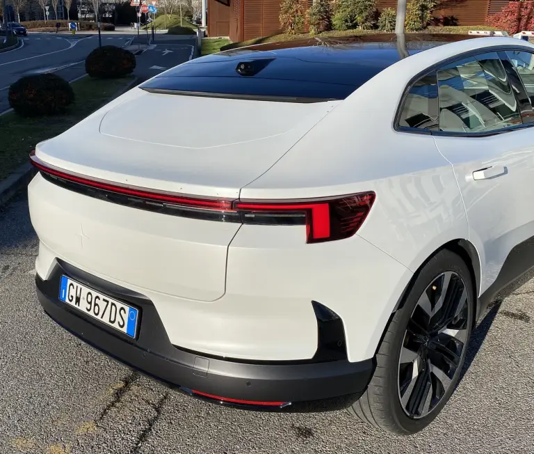Polestar 4 2026 - Prova su strada - 12