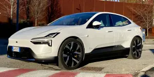 Polestar 4 2026 - Prova su strada