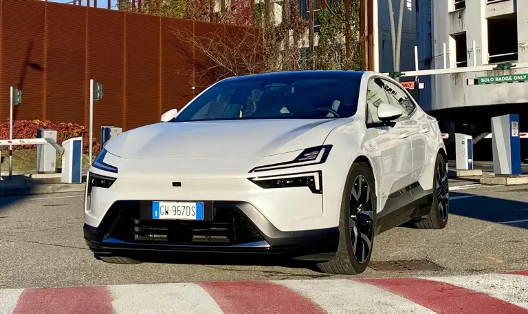 Polestar 4 2026 - Prova su strada - 15