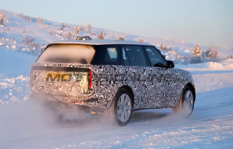 Range Rover 2028 - Foto spia 12-02-2026 - 8