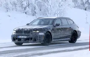 BMW M5 Touring 2028 - Foto spia 17-02-2026