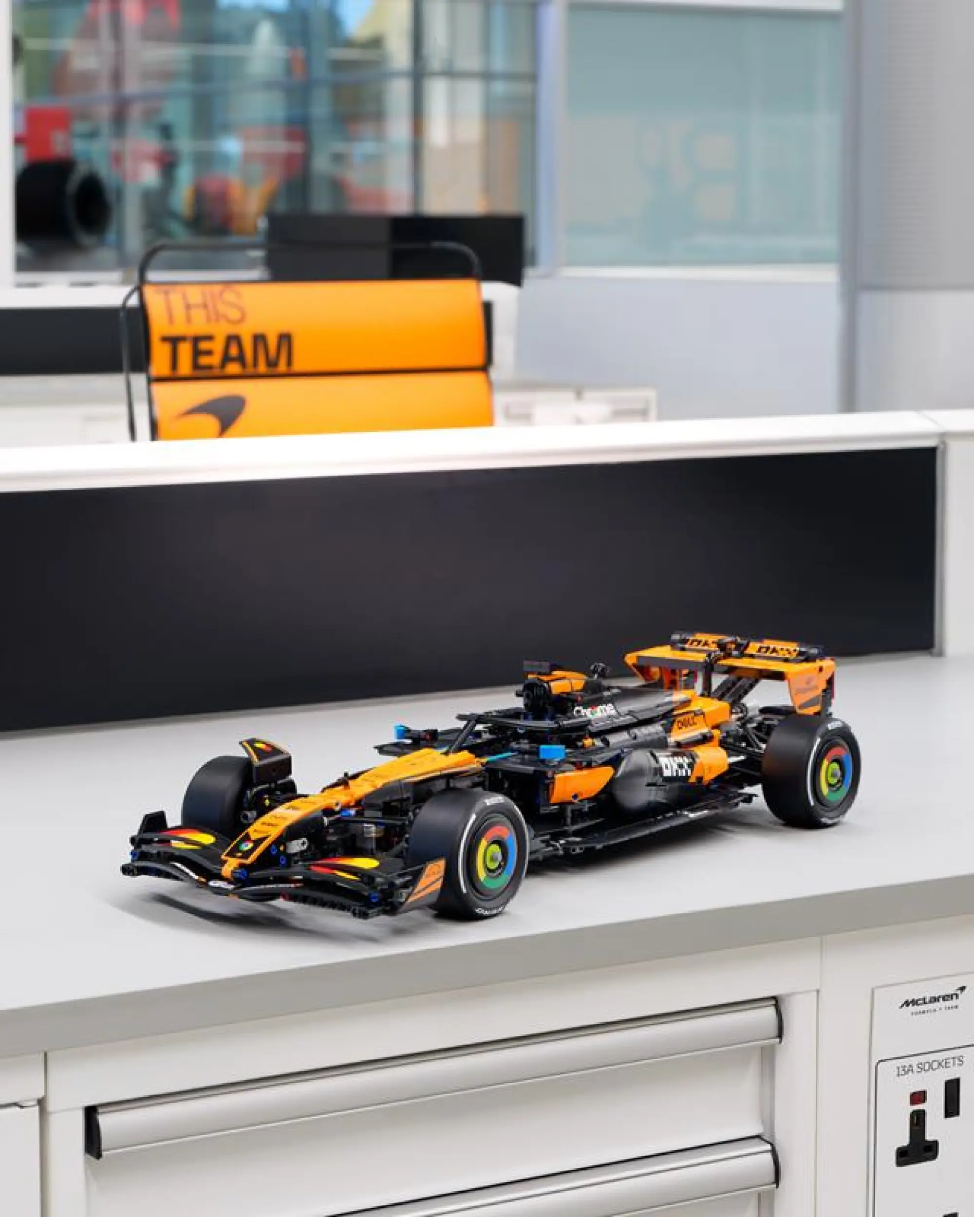 LEGO Technic McLaren MCL39 F1 - 18