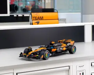 LEGO Technic McLaren MCL39 F1