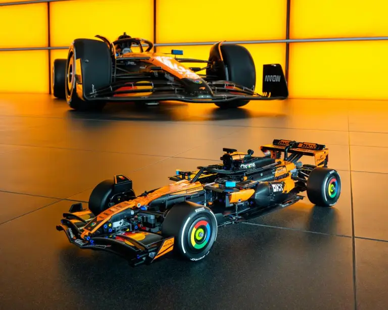 LEGO Technic McLaren MCL39 F1 - 25
