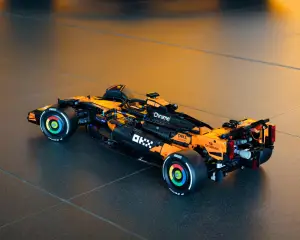 LEGO Technic McLaren MCL39 F1