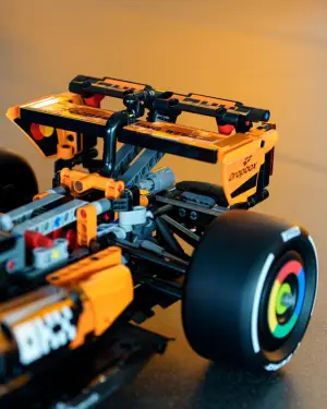 LEGO Technic McLaren MCL39 F1