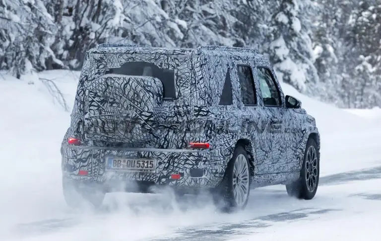 Mercedes baby Classe G EQ - Foto spia 18-02-2026 - 13