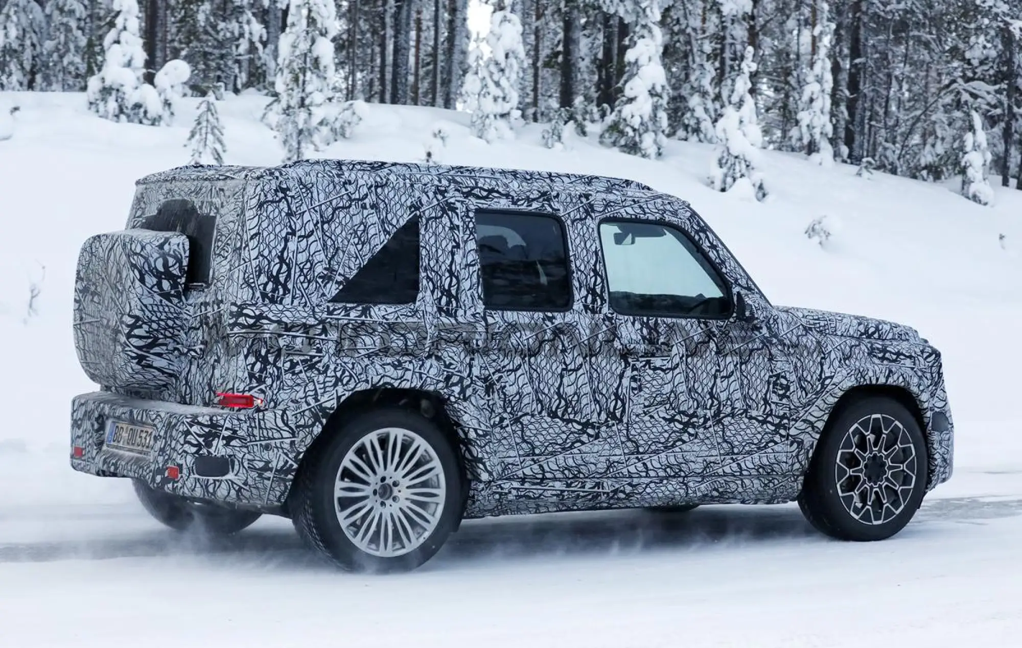 Mercedes baby Classe G EQ - Foto spia 18-02-2026 - 7