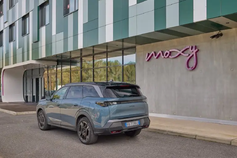 Peugeot 5008 Plug-in Hybrid - Nizza 2030 - 7