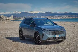 Peugeot 5008 Plug-in Hybrid - Nizza 2030