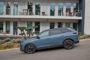 Peugeot 5008 Plug-in Hybrid - Nizza 2030