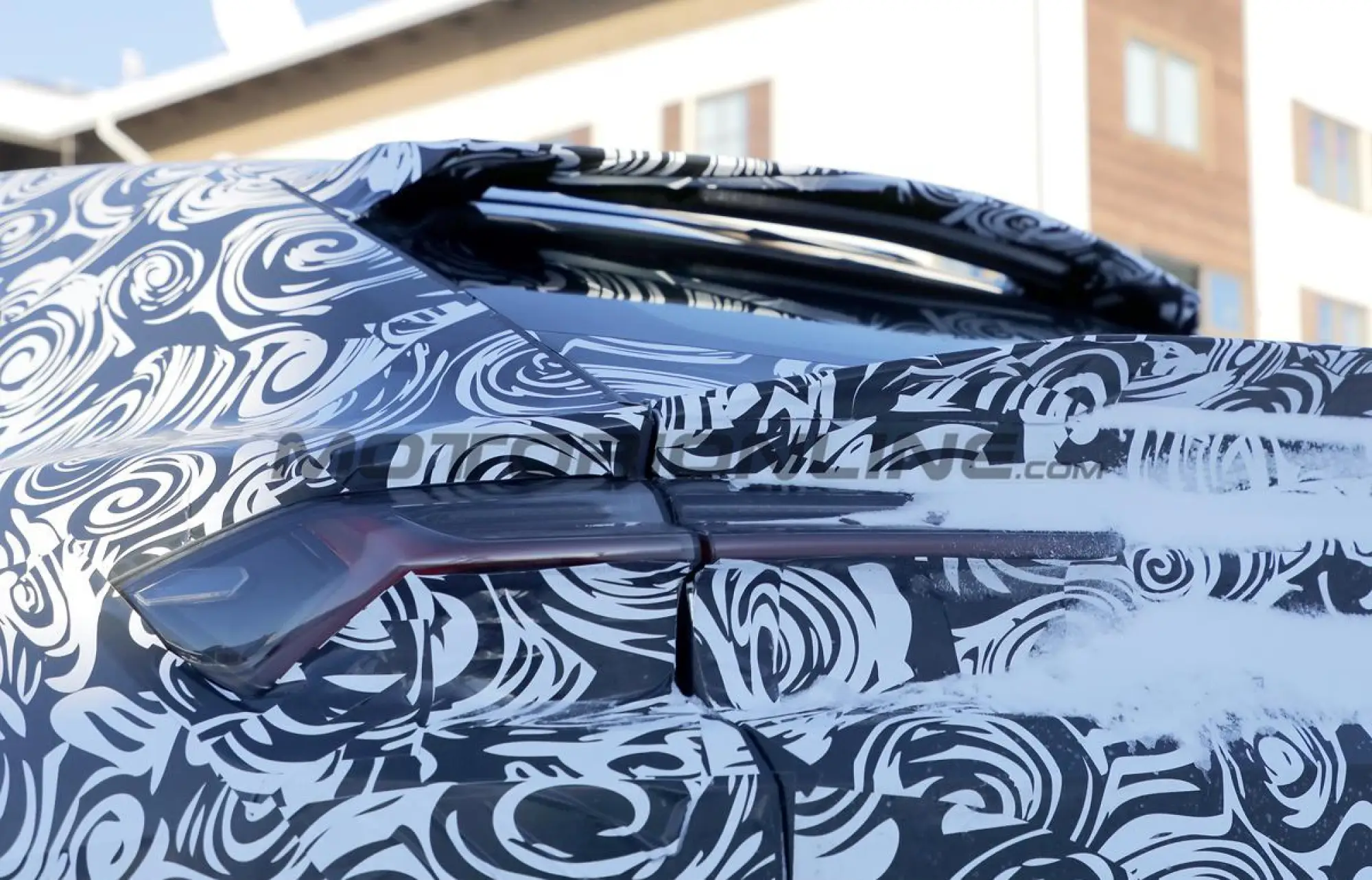 Lamborghini Urus SE Performante 2027 - Foto spia 20-02-2026 - 8