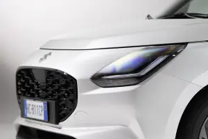 Suzuki Swift Hybrid Sakura - 102