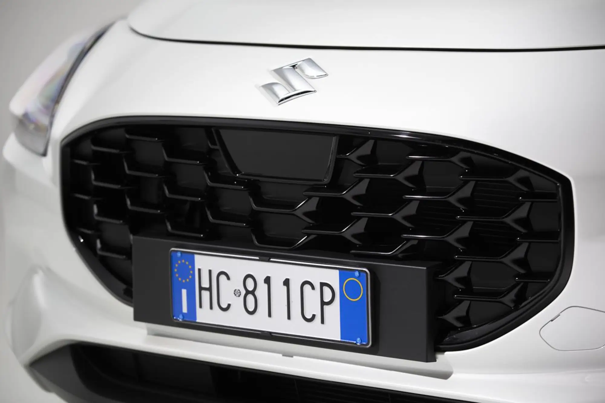 Suzuki Swift Hybrid Sakura - 106