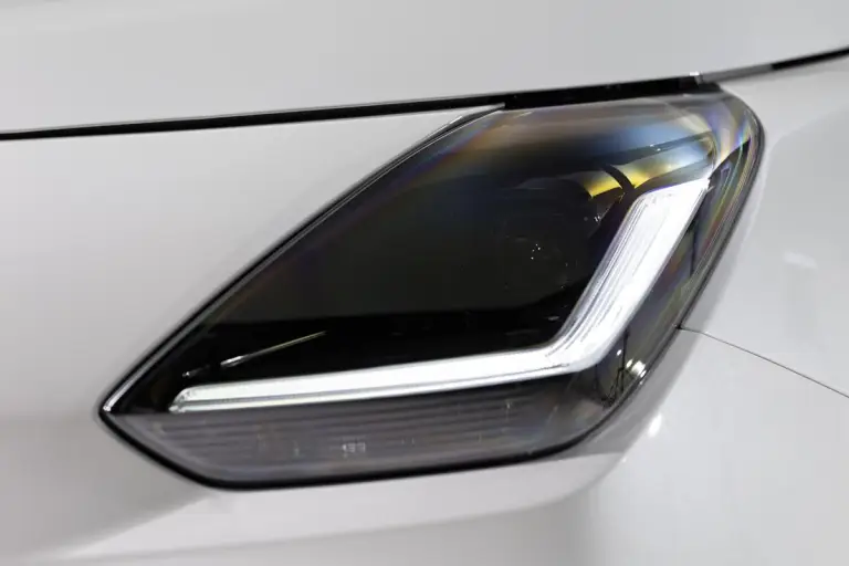 Suzuki Swift Hybrid Sakura - 105