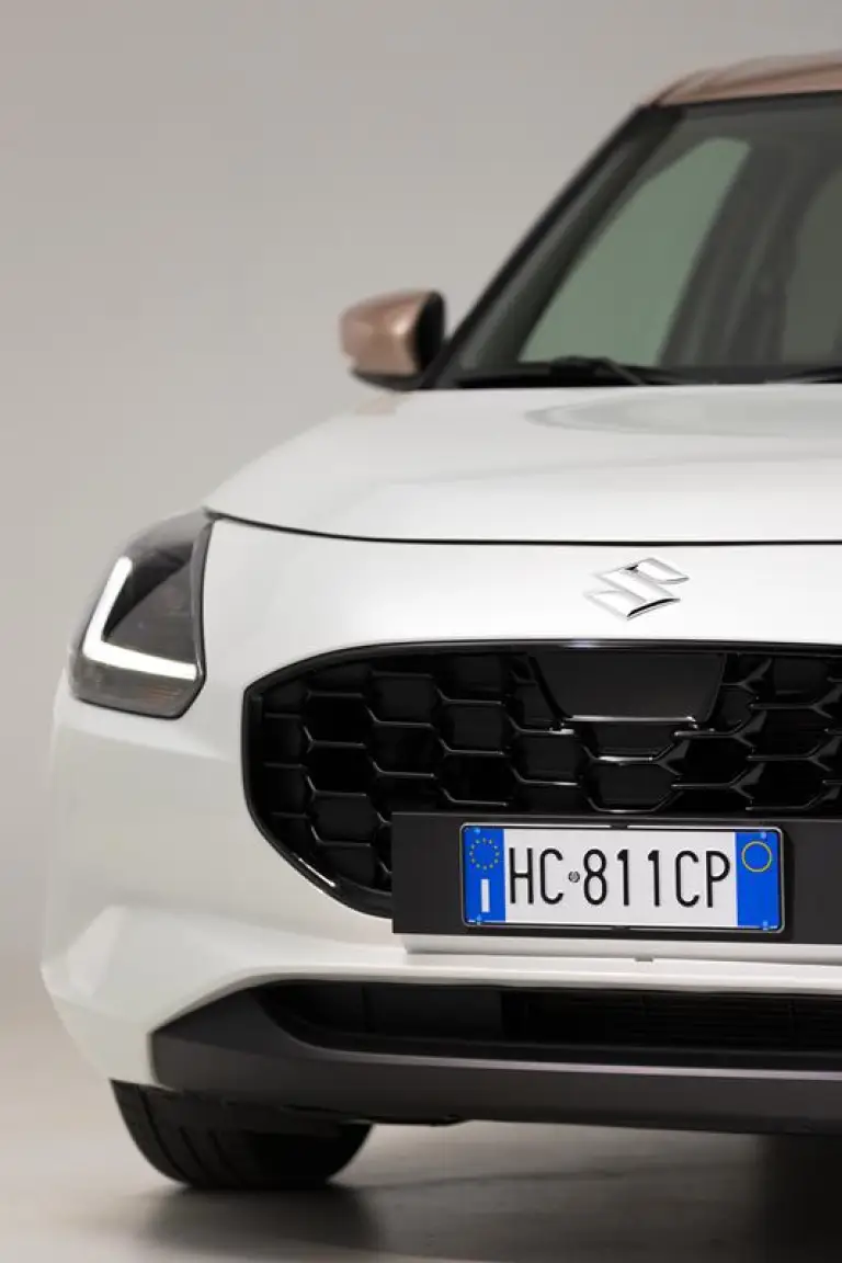 Suzuki Swift Hybrid Sakura - 107