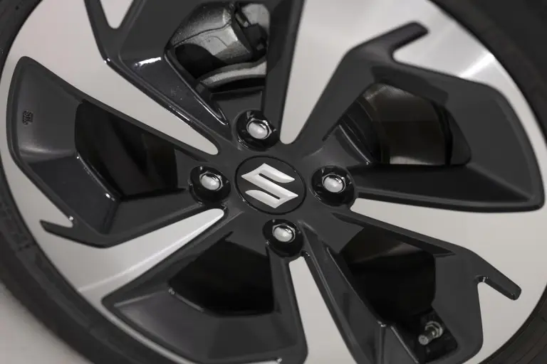 Suzuki Swift Hybrid Sakura - 117