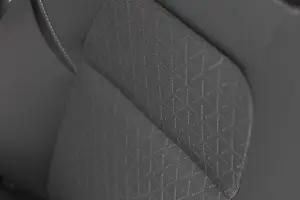 Suzuki Swift Hybrid Sakura - 116