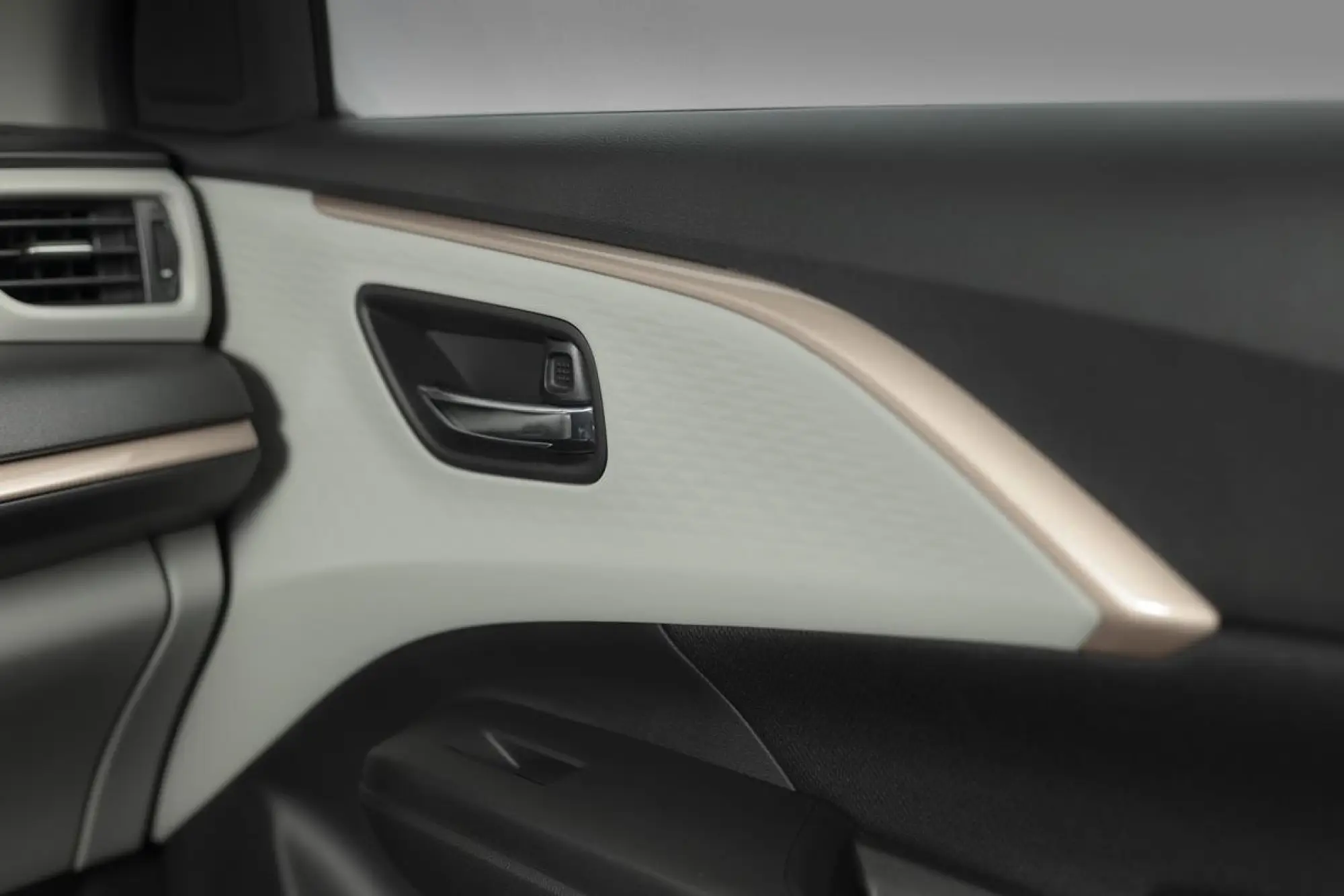 Suzuki Swift Hybrid Sakura - 129