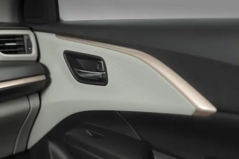 Suzuki Swift Hybrid Sakura - 129